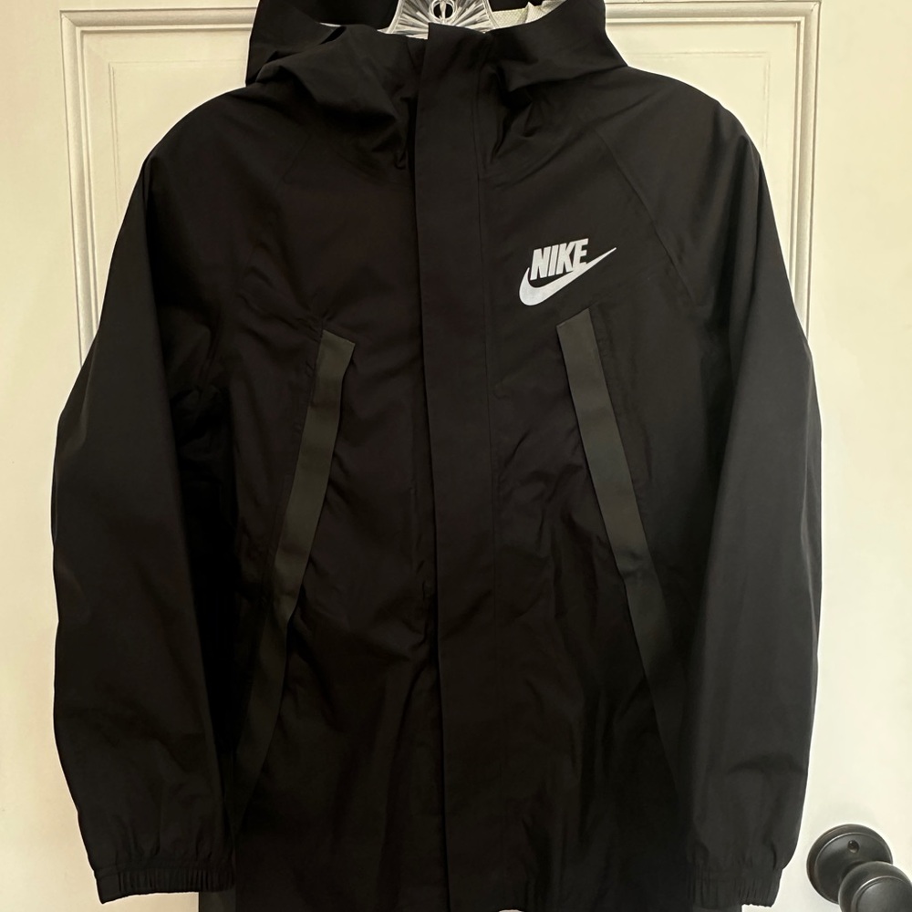Nike Rain Coat Jacket Youth Boys Medium Black LKNEW 10 12